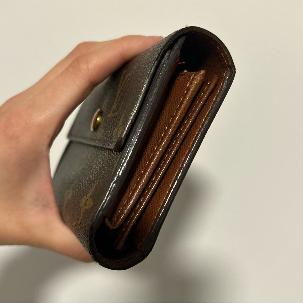 SOLD Louis Vuitton Alexandra Trifold Wallet - Picture 4 of 14